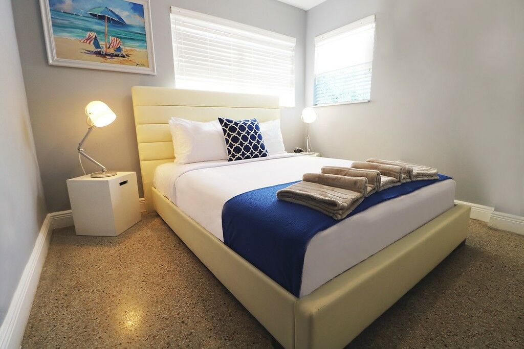 Hollywood Beach Suites And Hotel Exterior photo